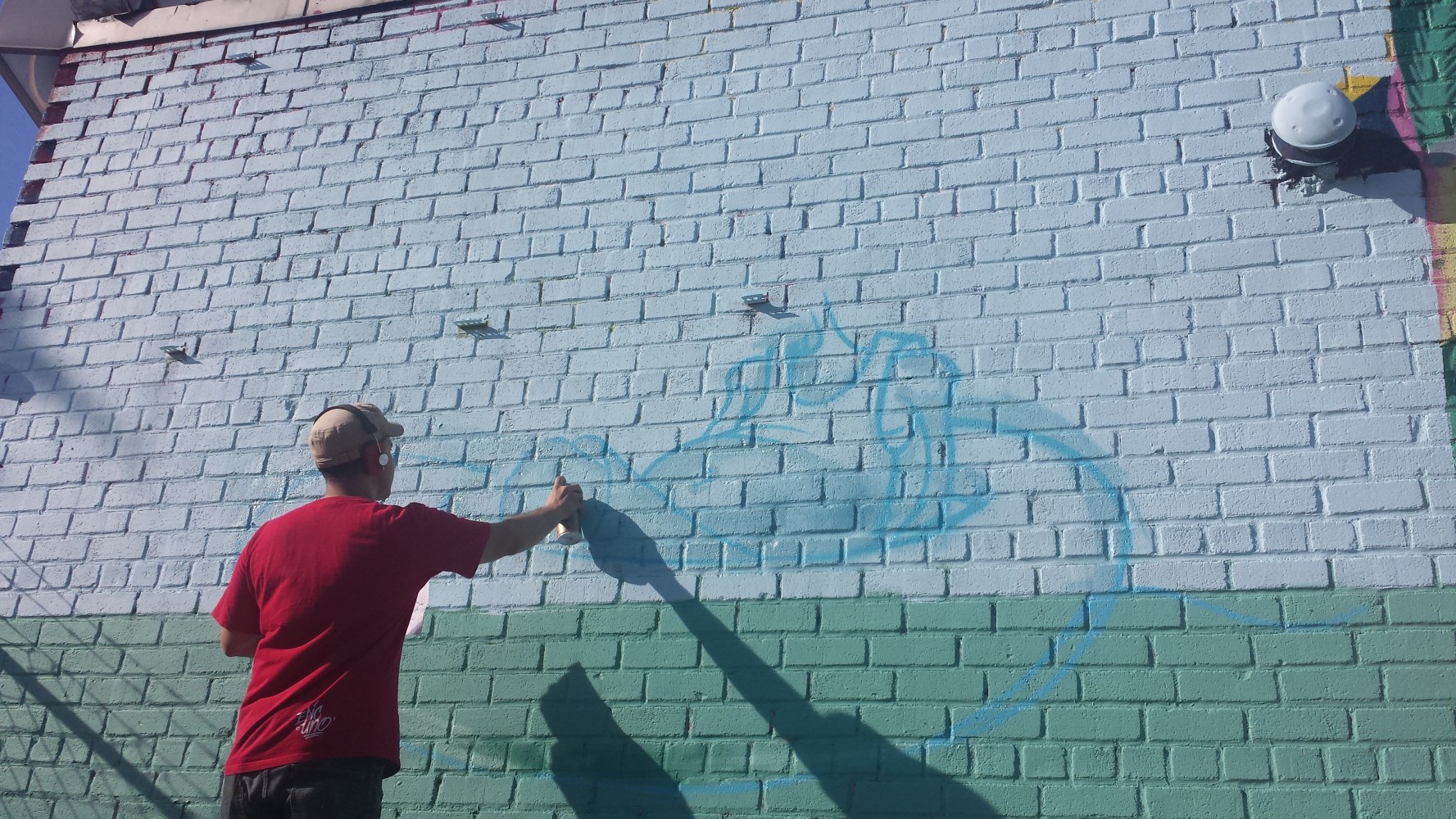 Epic Uno drawing his outline for Welling Court 2015